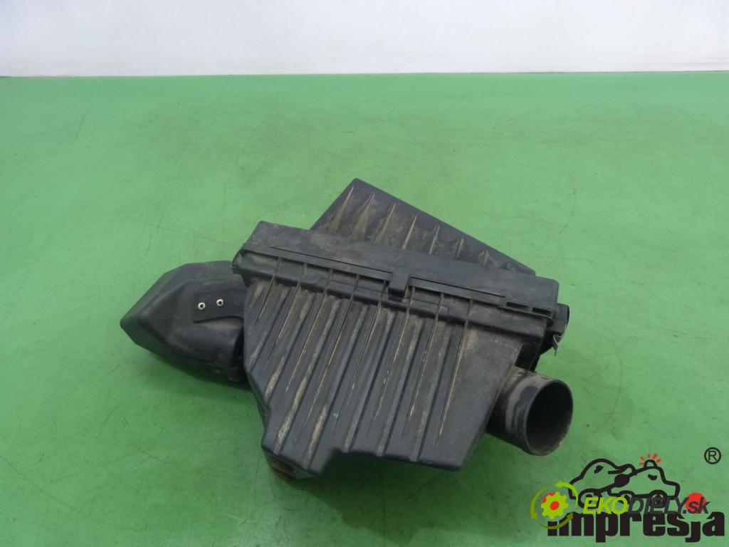 Nissan Primera P11 1996-2002 1.8 16V 114 hp  84 kW 1800 cm3  obal filtra vzduchu  (Kryty filtrů)