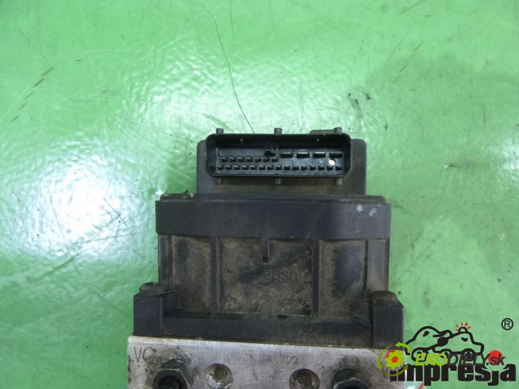 Citroen Xsara II 2000-2004 1.6 16V 109 hp  80 kW 1600 cm3  pumpa ABS  (Pumpy brzdové)