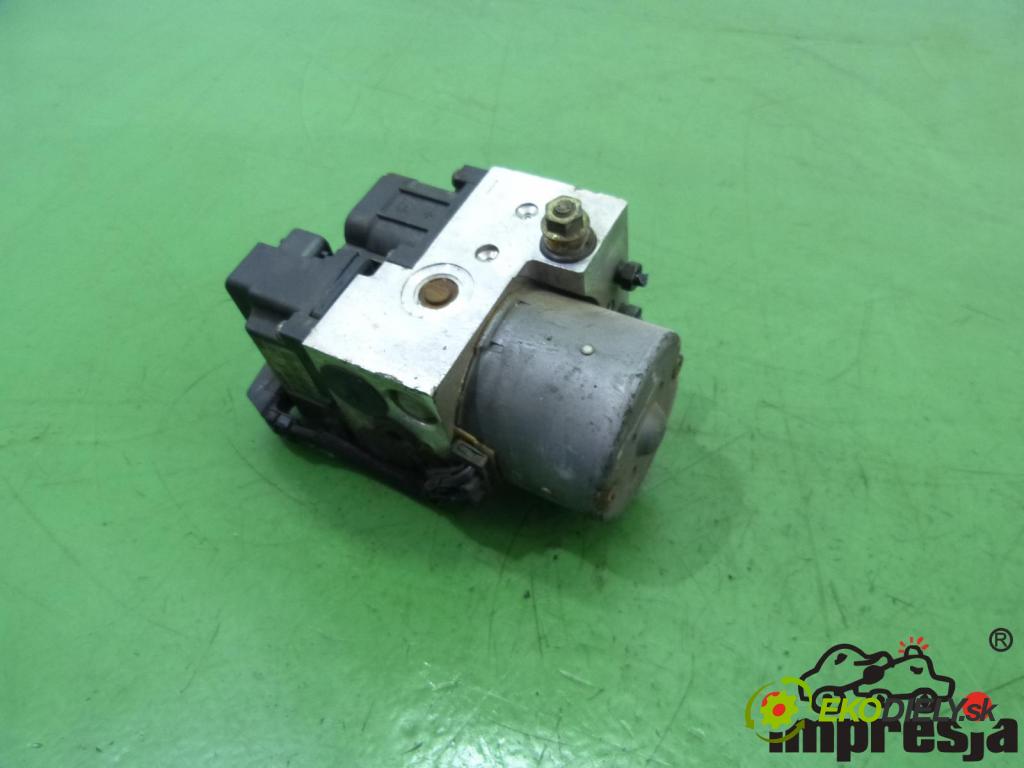 Citroen Xsara II 2000-2004 1.6 16V 109 hp  80 kW 1600 cm3  pumpa ABS  (Pumpy brzdové)