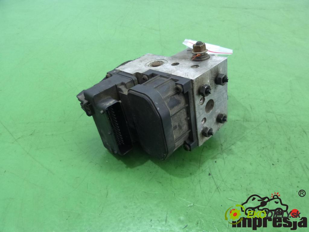 Citroen Xsara II 2000-2004 1.6 16V 109 hp  80 kW 1600 cm3  pumpa ABS  (Pumpy brzdové)