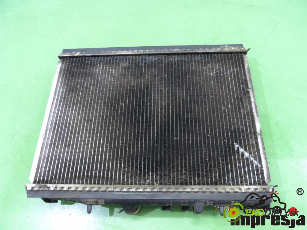 Peugeot 406 2.0 16V 136 HP 100 kW 2000 cm3 Chladič (Chladiče)