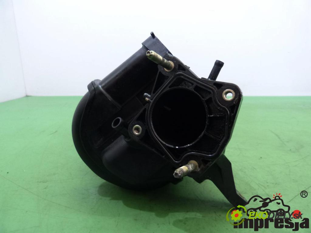 Toyota Avensis I T22 1997-2003 1.8 16V VVTI 129 HP  95 kW 1800 cm3  Potrubie sacie, sanie  (Sacie potrubia)