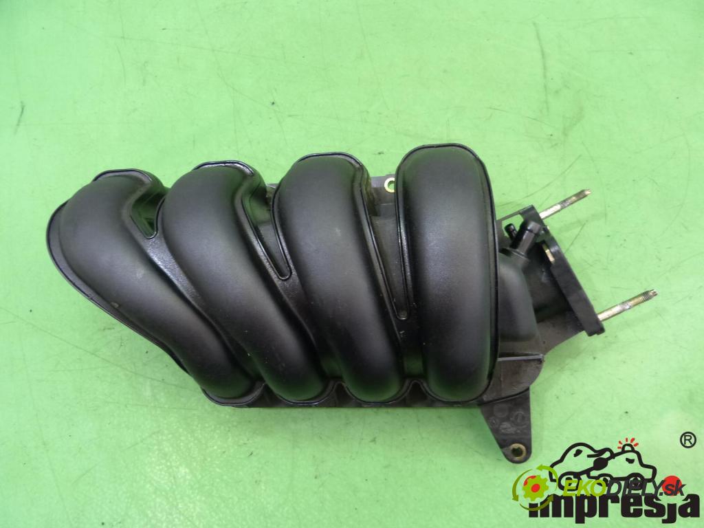 Toyota Avensis I T22 1997-2003 1.8 16V VVTI 129 HP  95 kW 1800 cm3  Potrubie sacie, sanie  (Sacie potrubia)