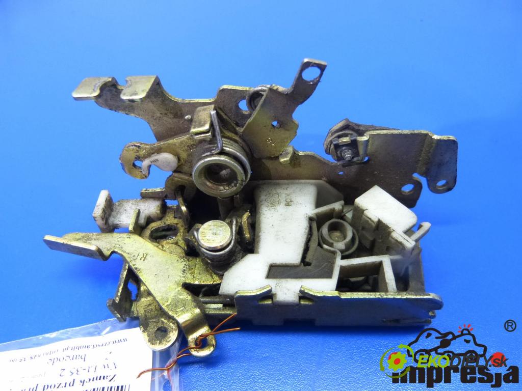 Vw LT II 1996-2006 2.5 TDI 109 hp  80 kW 2500 cm3  zámok přední část pravý 