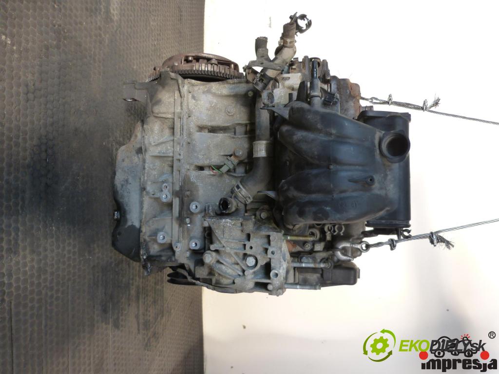 Peugeot 206 1.1 8V 60 hp  44 kW 1100 cm3  motor HFZ