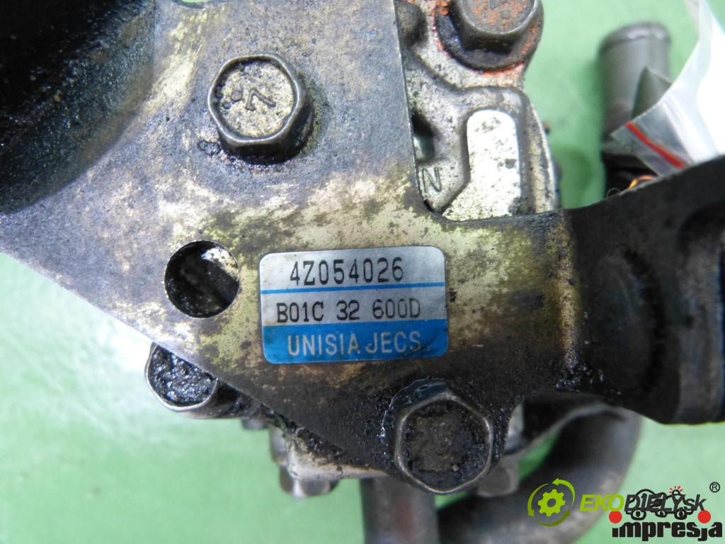 Mazda 323f 2.0 V6   2000 cm3  Pumpa servočerpadlo  (Servočerpadlá, pumpy riadenia)