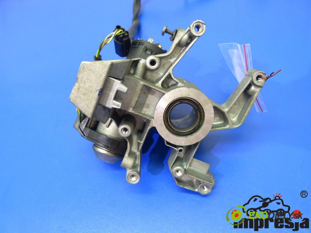 Ford Scorpio 2.0 16V 136hp  100 kW 2000 cm3  spínačka  (Spínací skříňky a klíče)