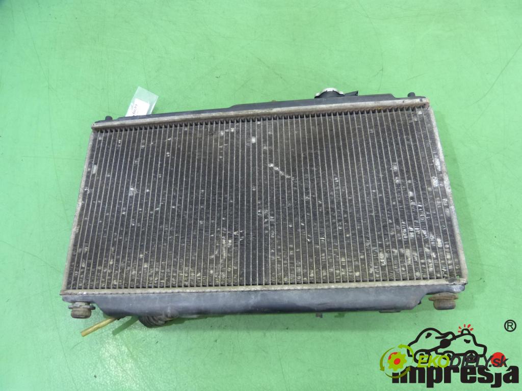 Kia Carens 1999-2002 1.8 DOHC 16V 110 HP  81 kW 1800 cm3  Chladič  (Chladiče)