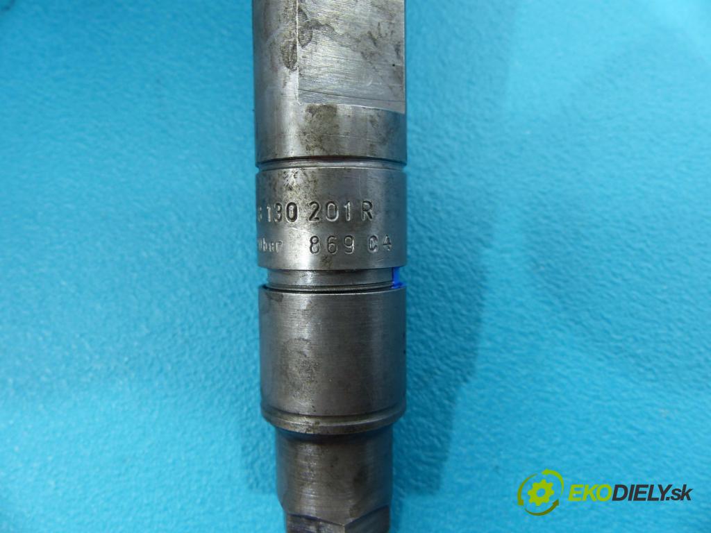 Vw Golf III 1991-1998 1.9 SDI 64 HP  47 kW 1900 cm3  vstrekovač 028130201R (Vstrekovače)