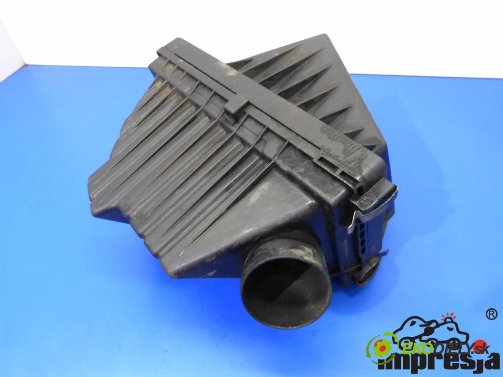 Nissan Primera P11 1996-2002 2.0 TD 90 hp  66 kW 2000 cm3  obal filtra vzduchu  (Kryty filtrů)