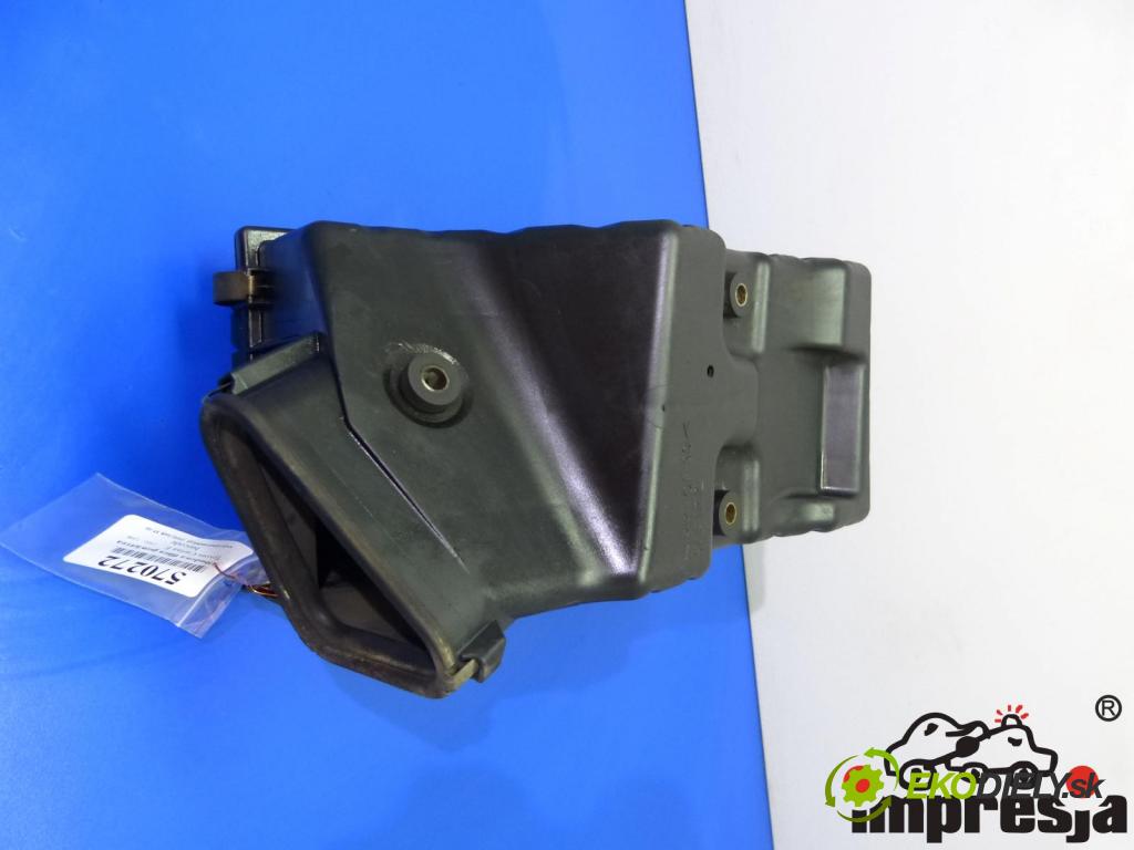 Toyota Carina E 1992-1998 2.0 TD 72 hp  53 kW 2000 cm3  obal filtra vzduchu  (Kryty filtrů)