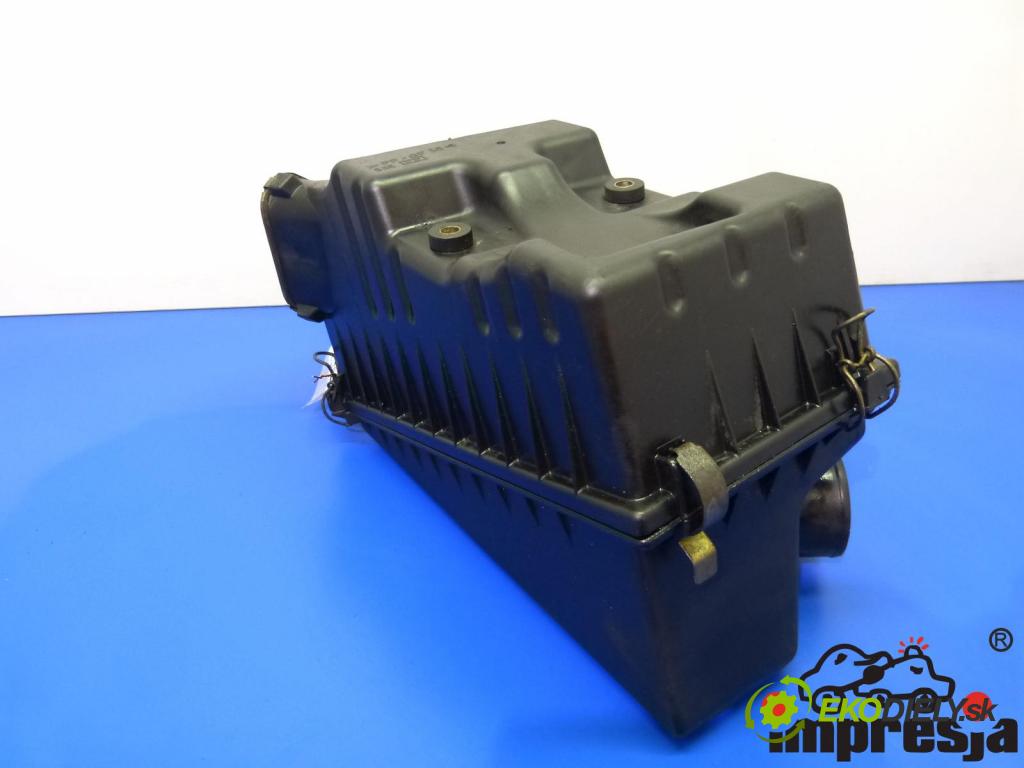 Toyota Carina E 1992-1998 2.0 TD 72 hp  53 kW 2000 cm3  obal filtra vzduchu  (Kryty filtrů)