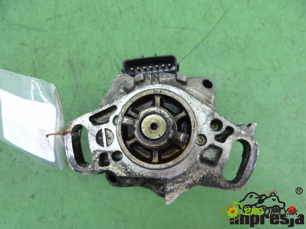Mazda 323f 1.5 16V 1500 cm3 Rozdeľovač - (Rozdeľovače)