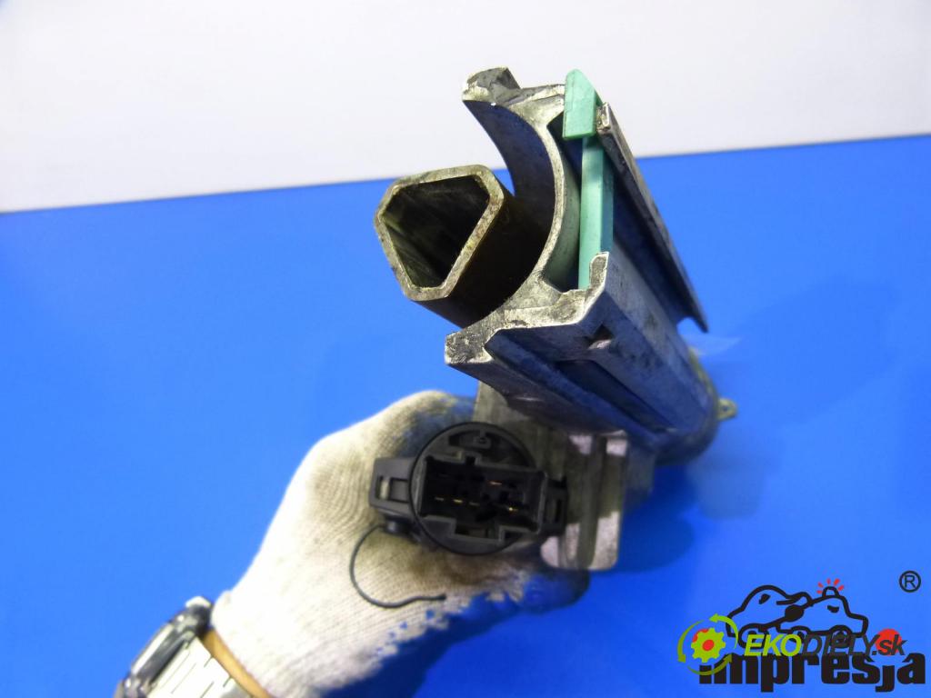 Ford Mondeo Mk1 1993-1996 1.8 TD   1800 cm3  spínačka  (Spínací skříňky a klíče)