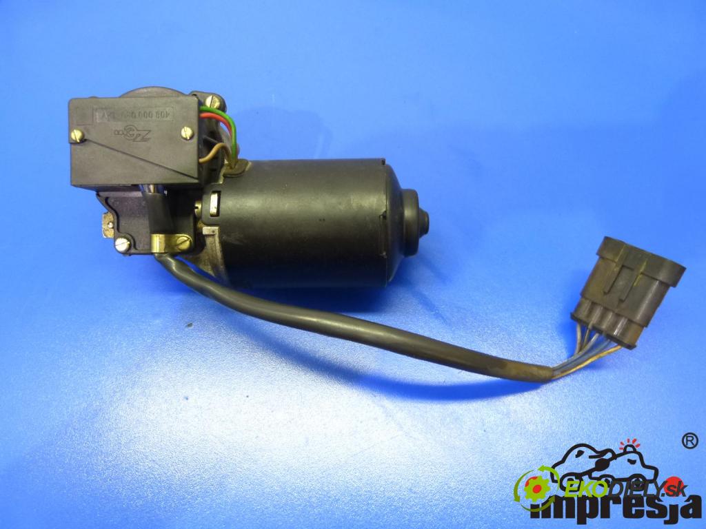 Fs lublin 3322 2.4 TD 2400 cm3 motor stěračů přední část
