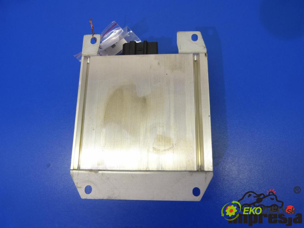 Seat Exeo 2.0 TDI 143 HP  105 kW 2000 cm3  Zosilňovač  (Zosilňovače)