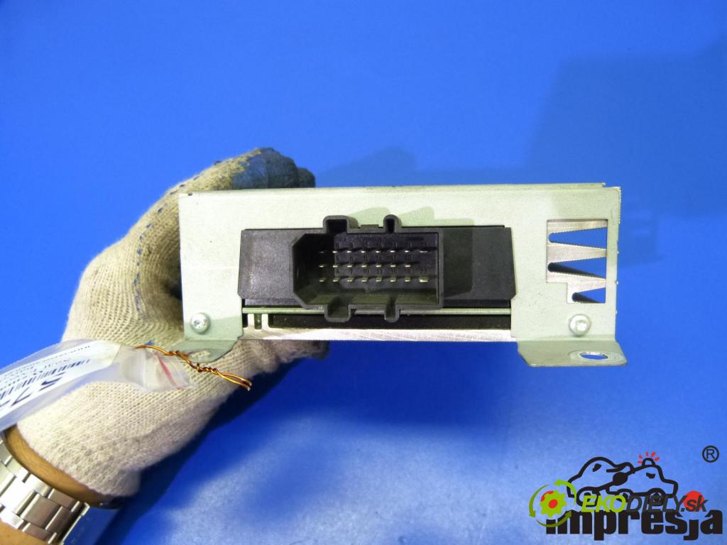 Seat Exeo 2.0 TDI 143 HP  105 kW 2000 cm3  Zosilňovač  (Zosilňovače)