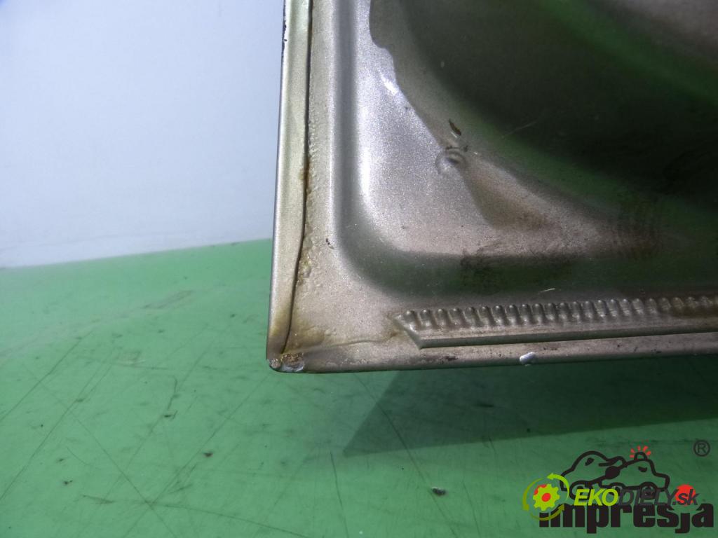 Jeep Cherokee KJ 2001-2008 2.8 CRD 163 hp  120 kW 2800 cm3  zadní část kapota  (Zadní kapoty)