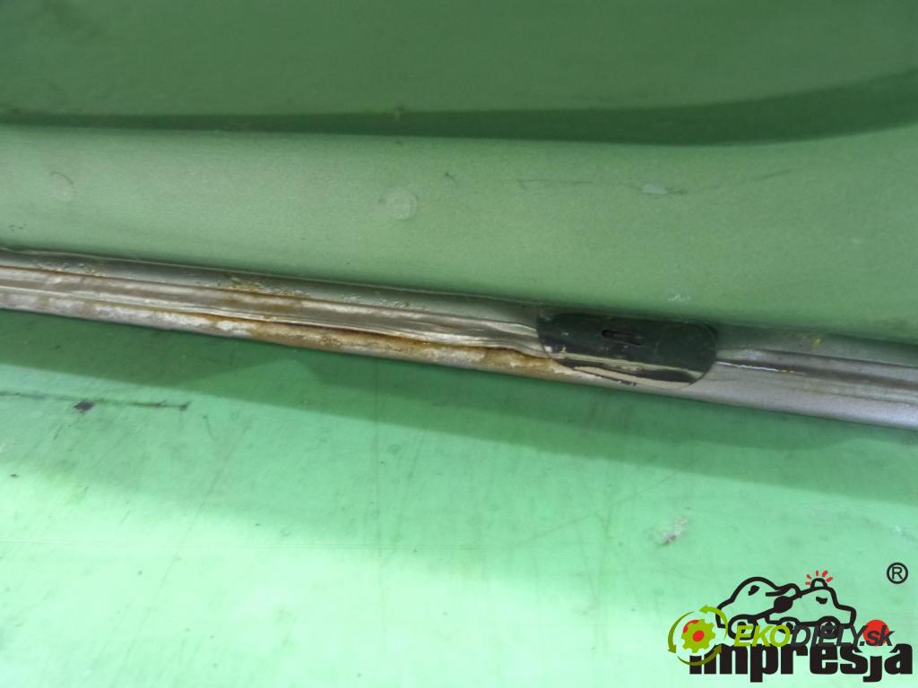 Jeep Cherokee KJ 2001-2008 2.8 CRD 163 hp  120 kW 2800 cm3  zadní část kapota  (Zadní kapoty)