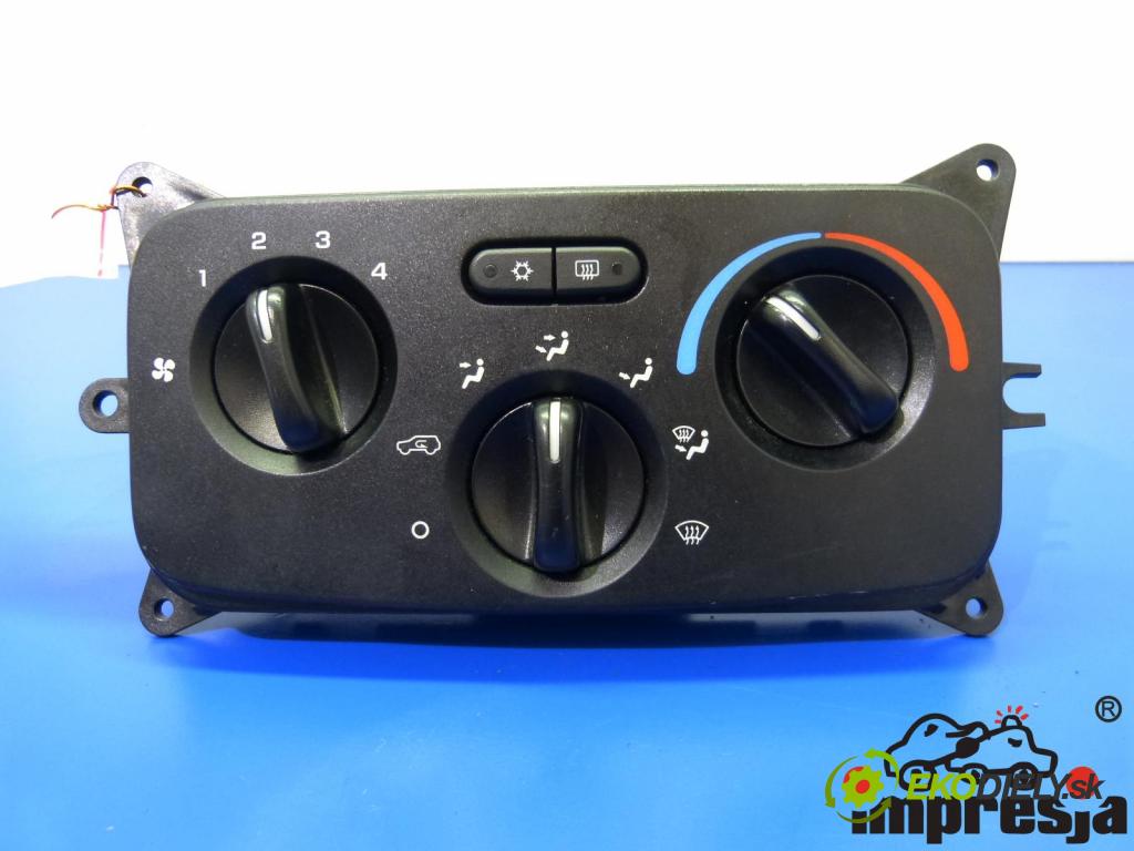 Jeep Cherokee KJ 2001-2008 2.8 CRD 163 HP  120 kW 2800 cm3  - Panel kúrenia