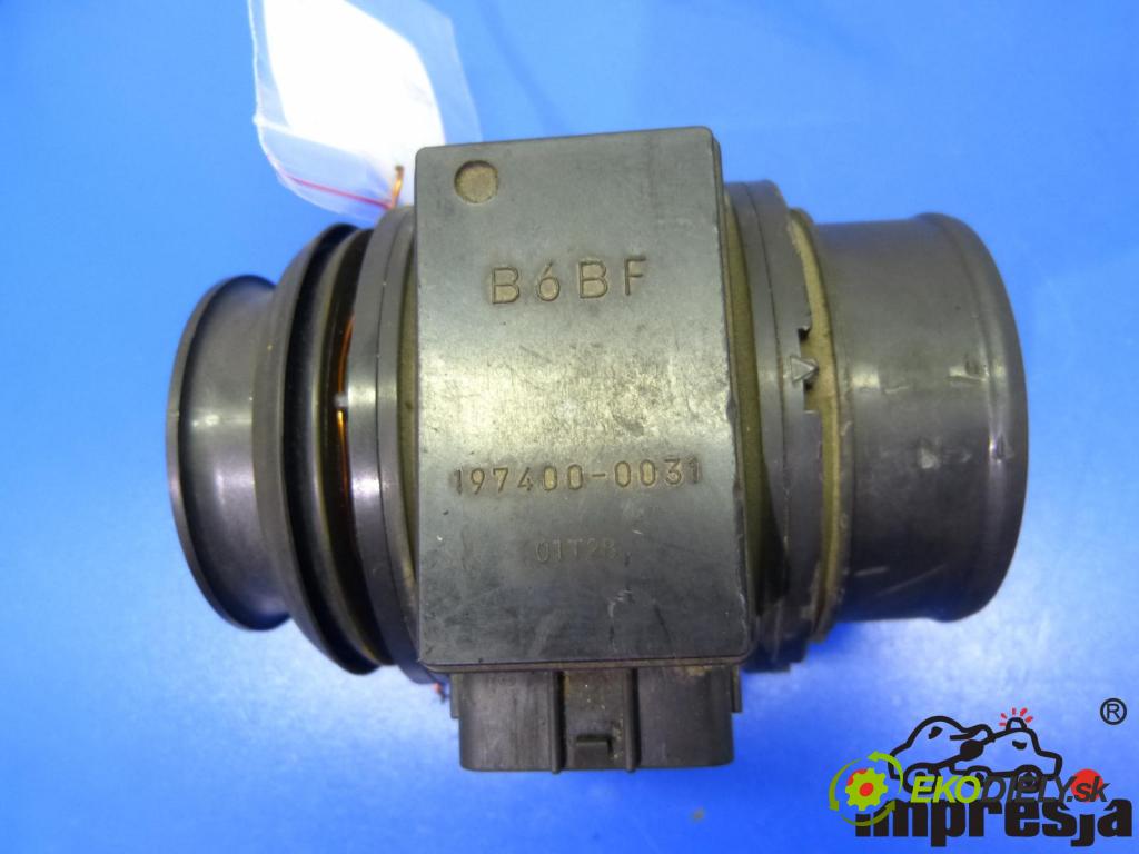 Mazda 323f 1.8 16V 114 HP  84 kW 1800 cm3  Váha vzduchu  (Váhy vzduchu)