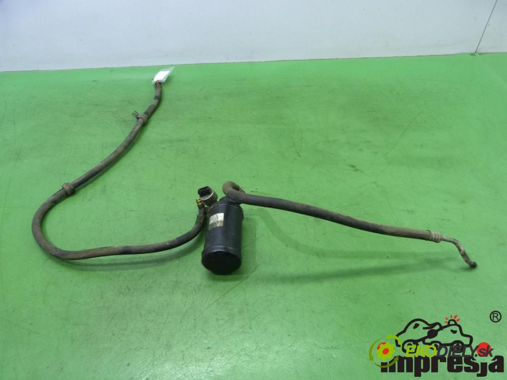 Citroen Xsara 1997-2000 1.4 8V   1400 cm3  Rúrka klimatizácie 
