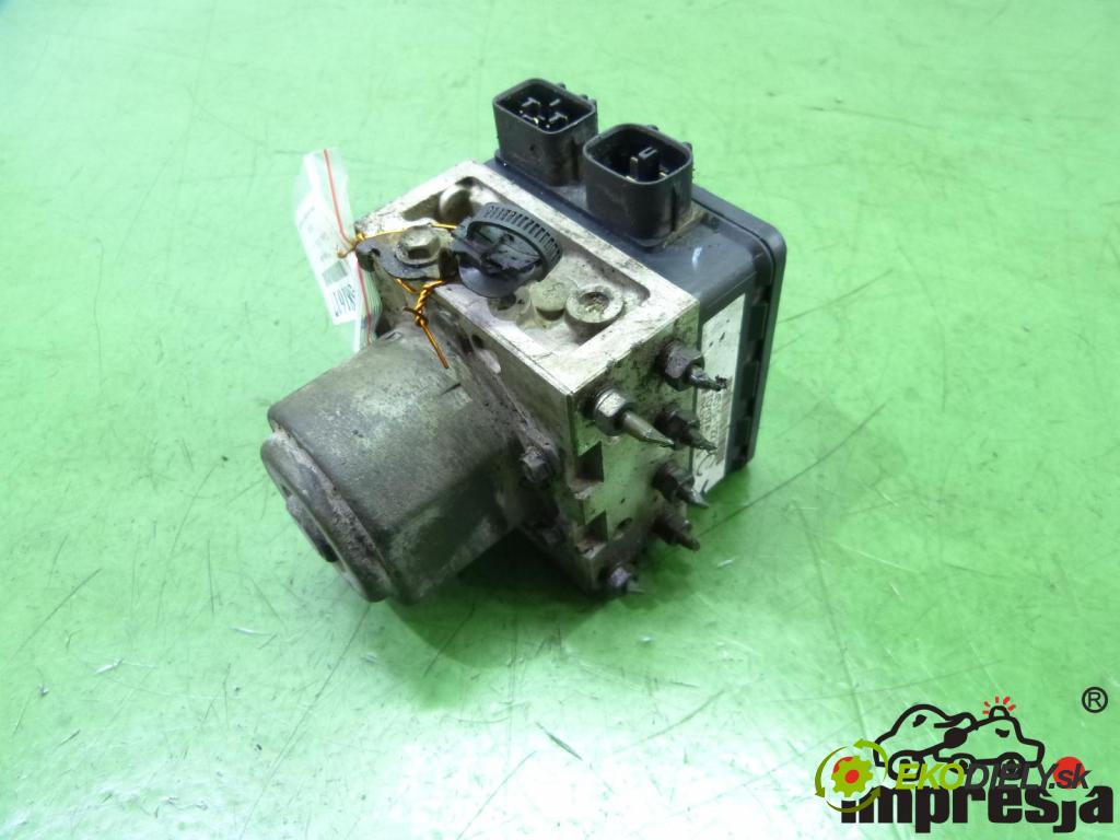 Toyota Corolla E11 1997-2002 1.3 16V 86 HP 63 kW 1300 cm3 Pumpa ABS (Pumpy ABS)
