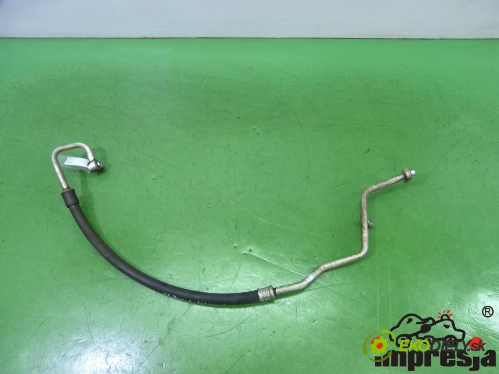 Mazda 323f 1.5 16V   1500 cm3  Rúrka klimatizácie 