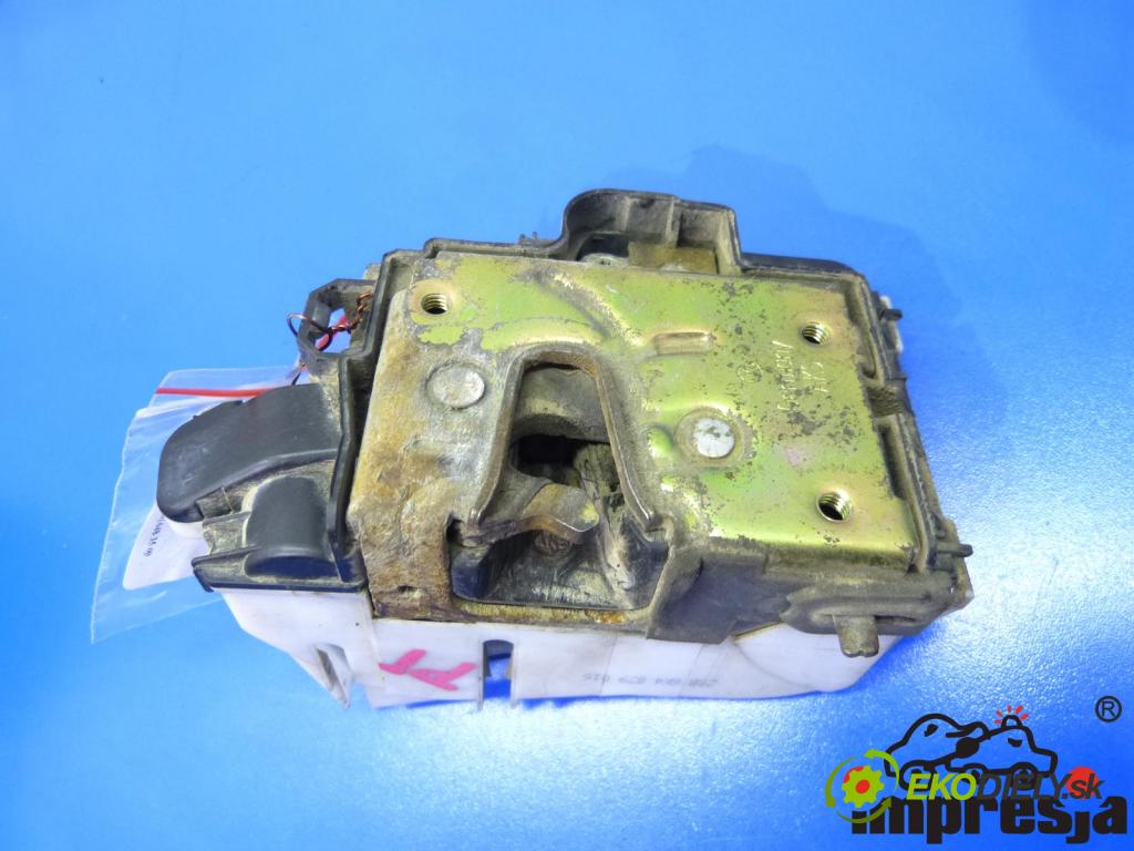 Vw Polo III 6N 1994-2001 1.4 8V 60 hp  44 kW 1400 cm3  zámok zadní část pravý 
