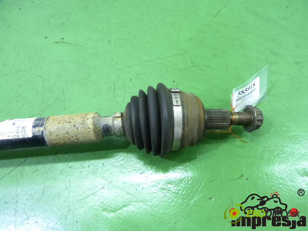 Vw Golf IV 1997-2003 1.9 SDI 68 HP  50 kW 1900 cm3  Poloos pravá  (Poloosy)