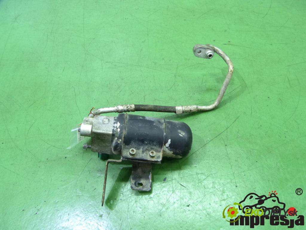 Rover 400 1.6 16V  82 kW 1600 cm3  Rúrka klimatizácie