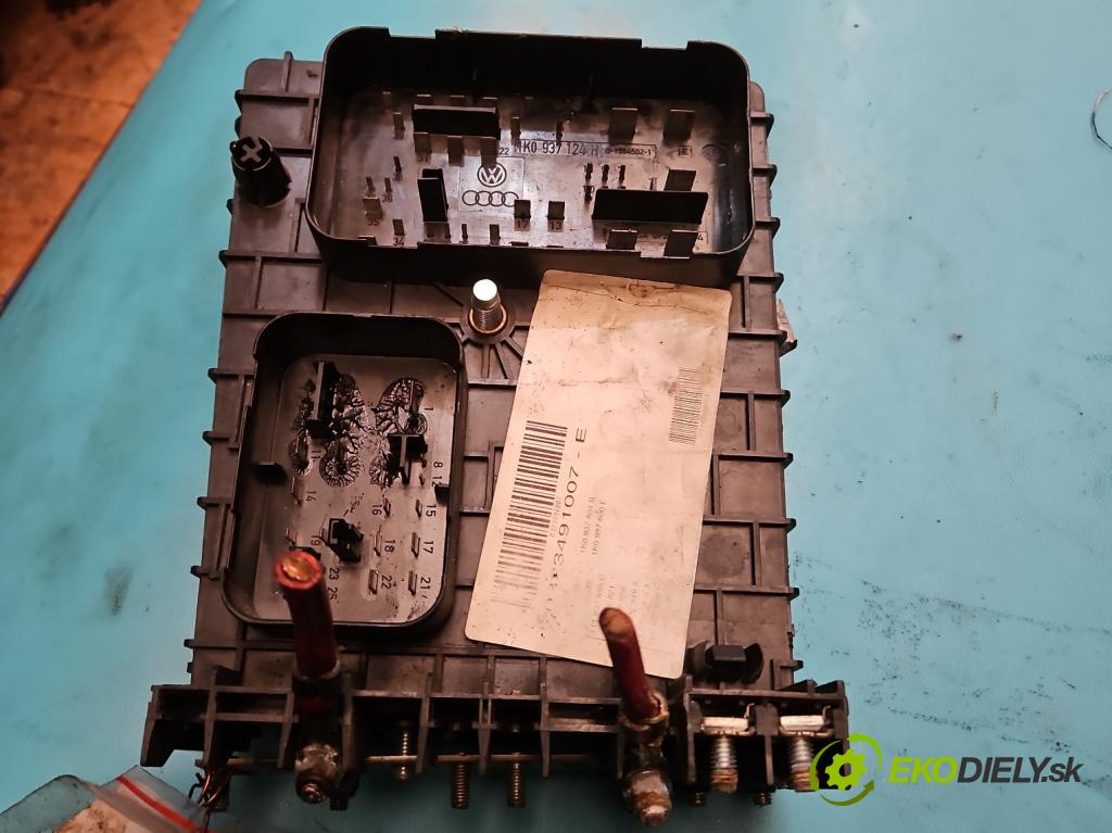 Vw Touran I 2003-2015 2.0 TDI 136hp 100 kW 2000 cm3 5- skříňka pojistková (Pojistkové skříňky)