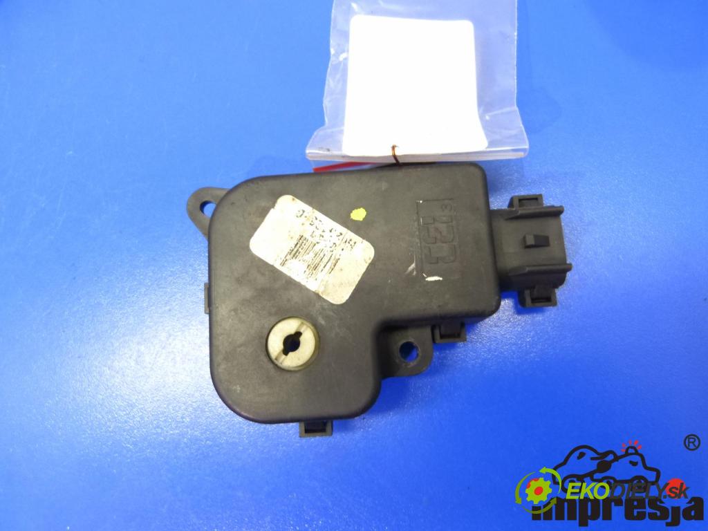 Jeep Grand Cherokee WJ 1998-2004 3.1 TD 140 HP  103 kW 3100 cm3  Motorček kúrenia