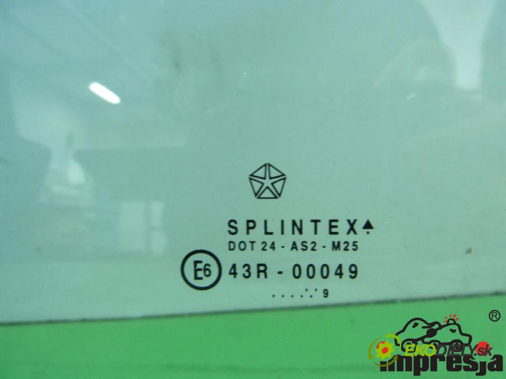 Jeep Grand Cherokee WJ 1998-2004 3.1 TD 140 HP  103 kW 3100 cm3  Okno Dvere predný ľavá strana