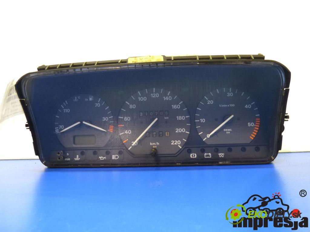 Vw Passat B4 1993-1997 1.9 TD 75 HP  55 kW 1900 cm3  Prístrojovka  (Prístrojové dosky, displeje)