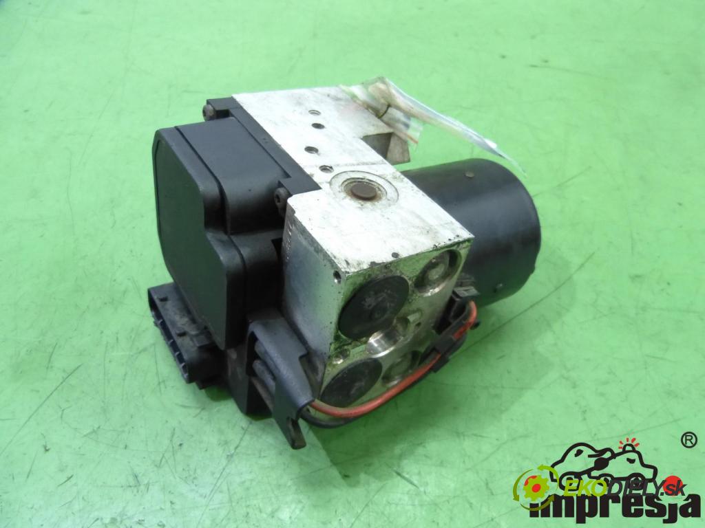 Mercedes S W220 1998-2005 4.0 CDI 250 hp  184 kW 4000 cm3  pumpa ABS  (Pumpy brzdové)