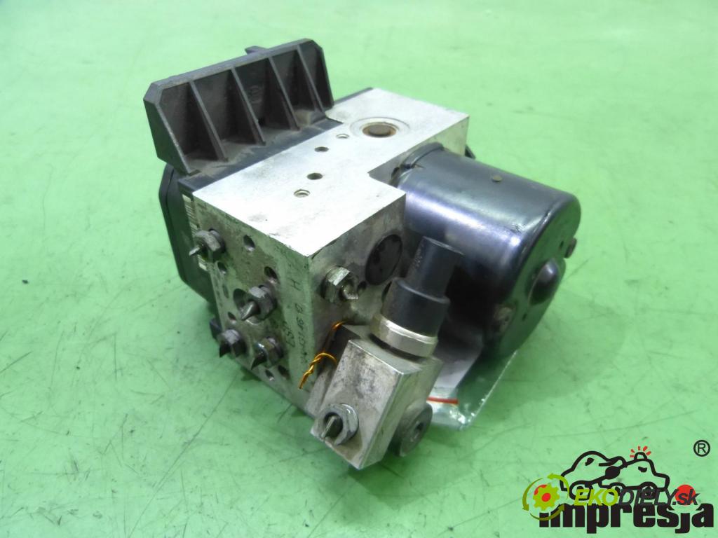 Mercedes S W220 1998-2005 4.0 CDI 250 hp  184 kW 4000 cm3  pumpa ABS  (Pumpy brzdové)