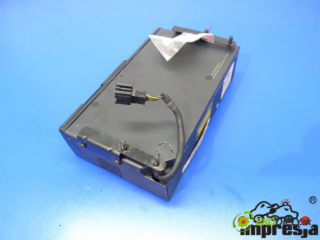 Rover 75 2.0 CDTI 116 hp  85 kW 2000 cm3  měnič CD  (CD měniče)