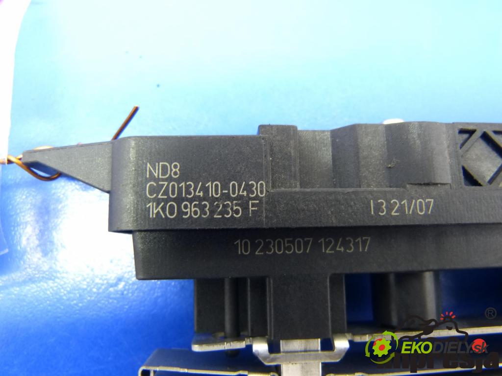 Vw Passat B6 2005-2010 2.0 TDI 140 HP 103 kW 2000 cm3 4- radiator (Radiátory kúrenia)