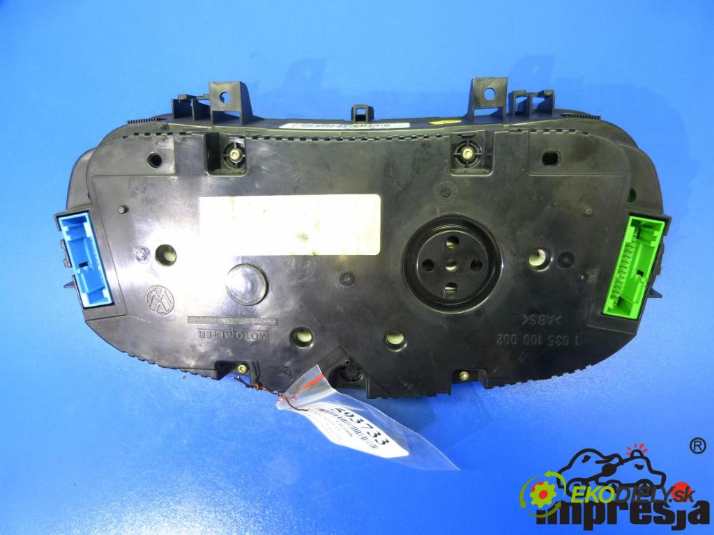 Vw Golf IV 1997-2003 1.6 8V 101 hp  74 kW 1600 cm3  prístrojovka  (Přístrojové desky, displeje)