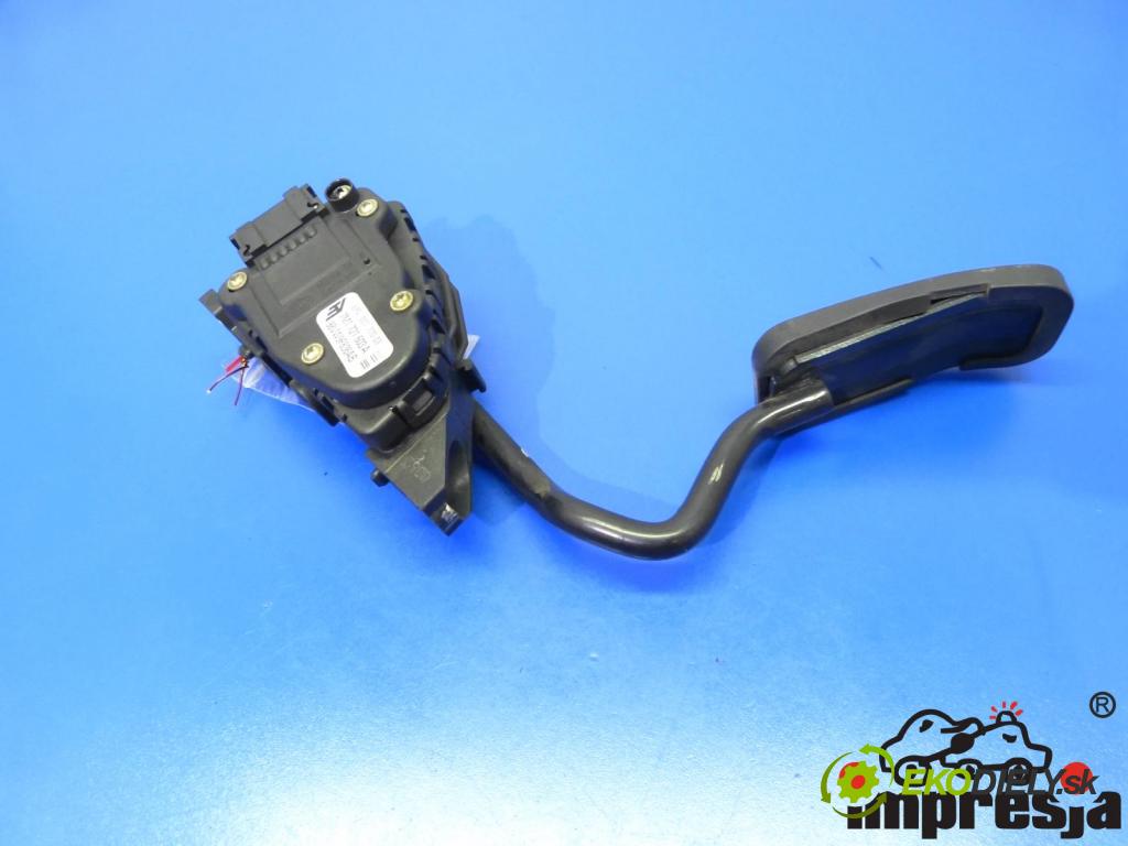 Vw Sharan I 1995-2010 1.9 TDI 110 HP  81 kW 1900 cm3  pedále  (Pedále)