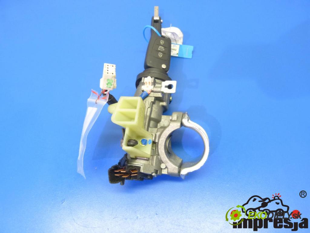 Hyundai I30 II 2012-2016 1.4 16V 101 hp  74 kW 1400 cm3  spínačka  (Spínací skříňky a klíče)