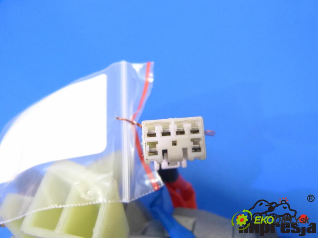 Hyundai I30 II 2012-2016 1.4 16V 101 hp  74 kW 1400 cm3  spínačka  (Spínací skříňky a klíče)