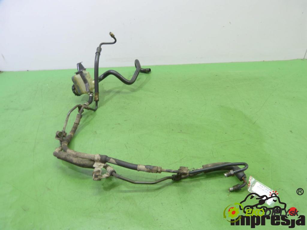 Toyota Corolla E11 1997-2002 1.4 16V   1400 cm3  Rúrka servočerpadlo 