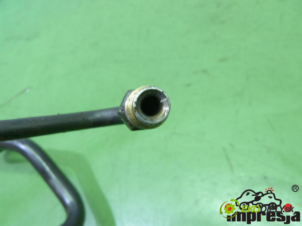 Toyota Corolla E11 1997-2002 1.4 16V   1400 cm3  Rúrka servočerpadlo