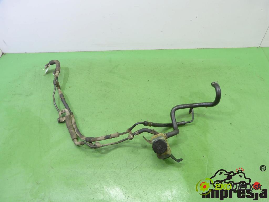 Toyota Corolla E11 1997-2002 1.4 16V   1400 cm3  Rúrka servočerpadlo
