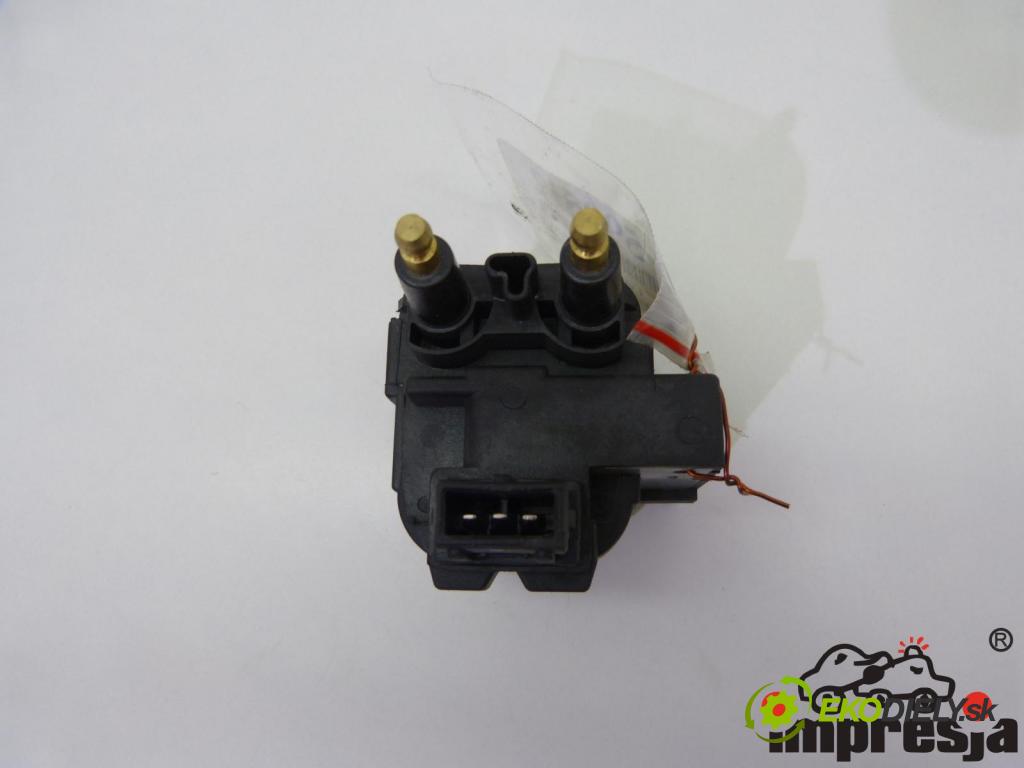 Volvo S40 I 1995-2004 2.0 16V 140 HP  103 kW 2000 cm3  Cievka zapaľovacia  (Zapaľovacie cievky, moduly)