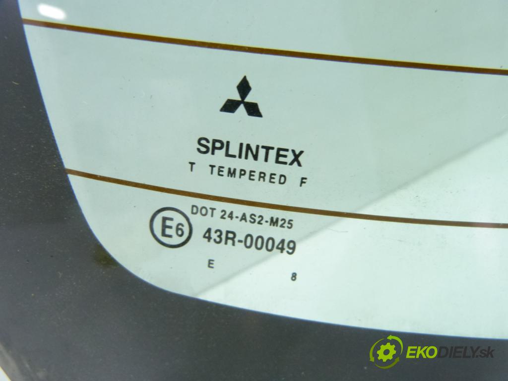 Mitsubishi Carisma 1.9 TD 90 hp  66 kW 1900 cm3  okno zadní část  (Okna zadní)