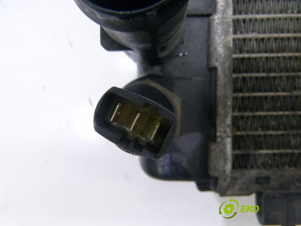 Audi 100 C4 1991-1994 2.0 8V 116 HP  85 kW 2000 cm3  Chladič  (Chladiče)