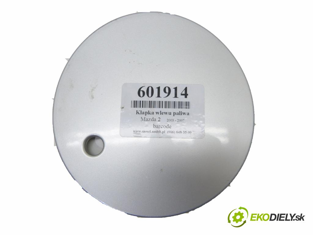 Mazda 2 I 2003-2007 1.4 16V   1400 cm3  Dvierka nádrže paliva  (Ostatné)
